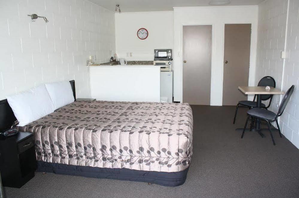 Motel Villa Del Rio Whangarei Zewnętrze zdjęcie